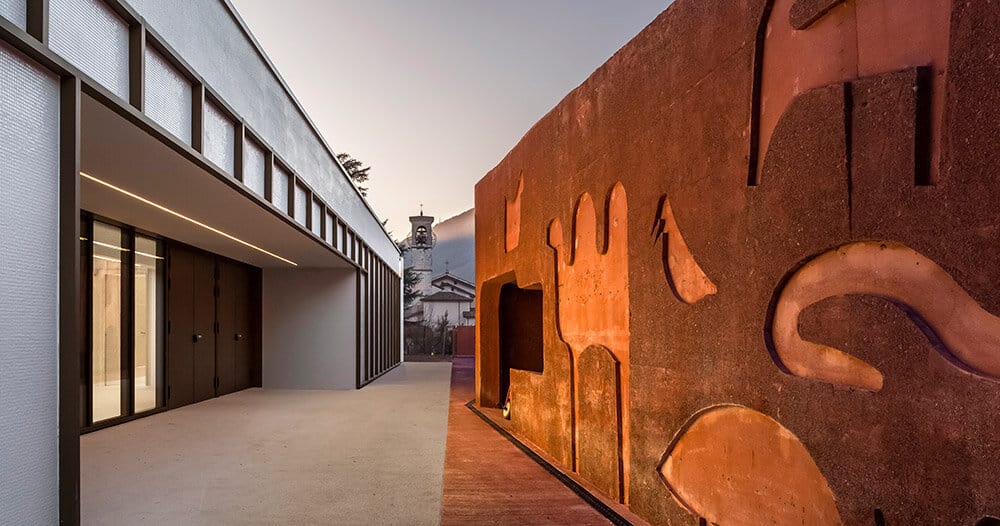 C+S architects stamps ‘noah’s ark’ nursery school with enzo mari’s animals