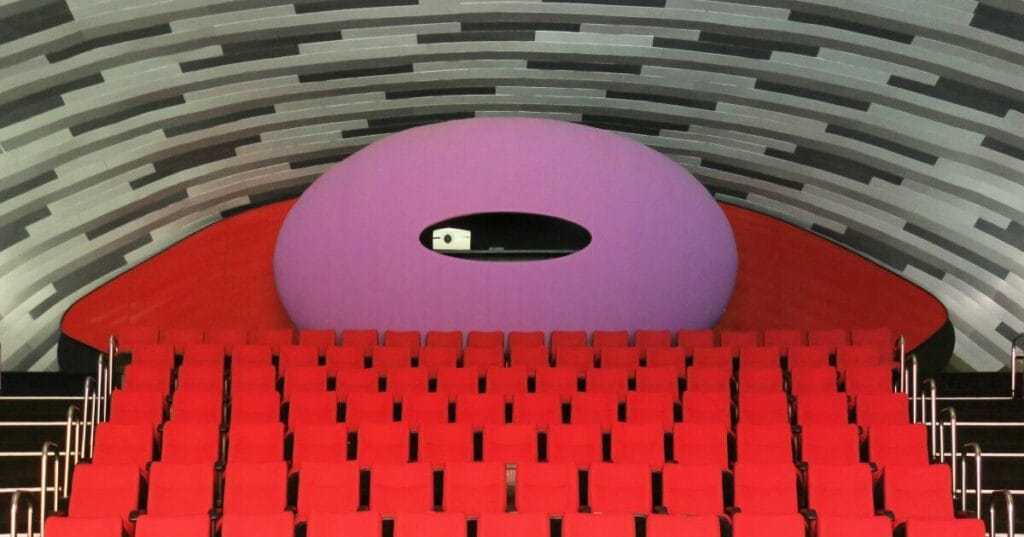 paul clemence captures vivid hues & geometries of ruy ohtake’s bioparque pantanal in brazil