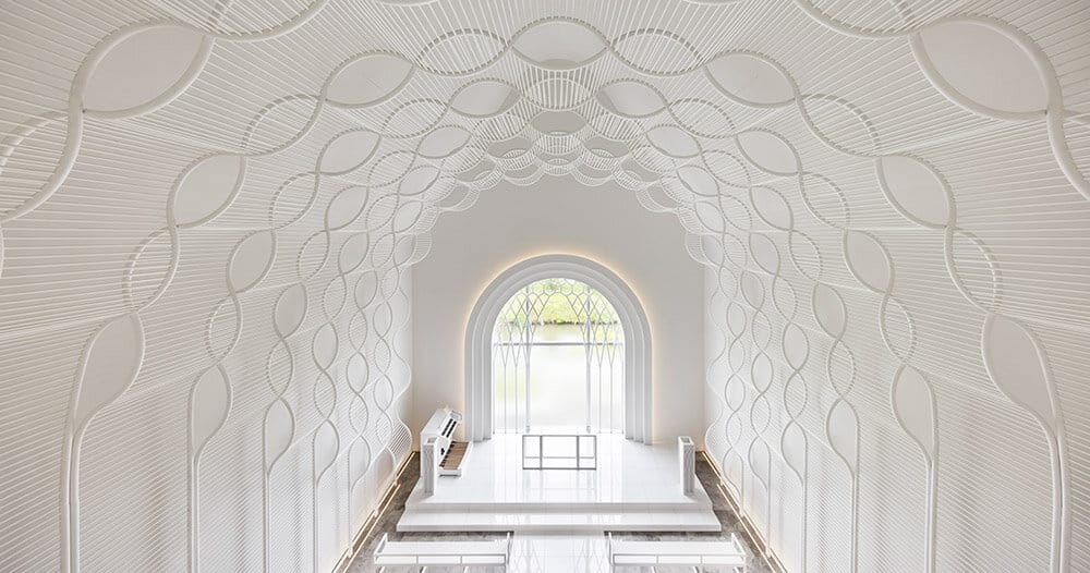 eriko kasahara sculpts delicate, undulating st. wave chapel in japan