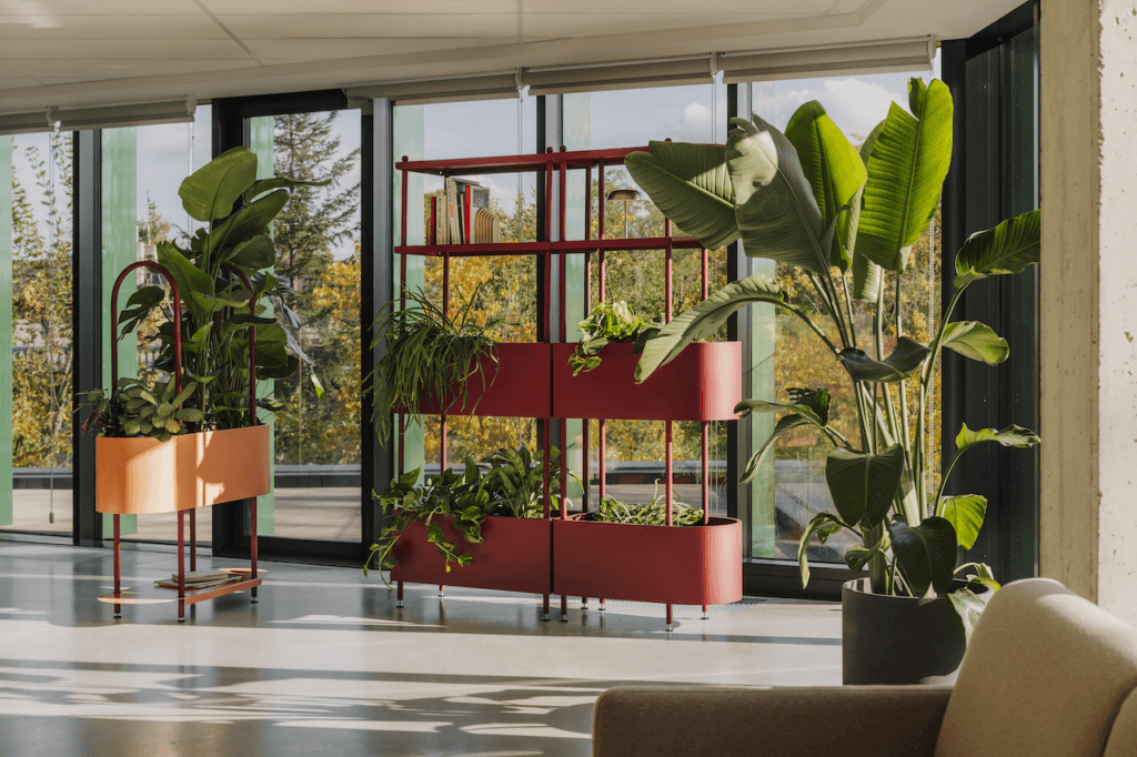 LOOPO Is a Future-Proof Furniture System for Evolving Offices