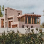 indian vernacular guides field architects’ earth-clad gulzar’s house